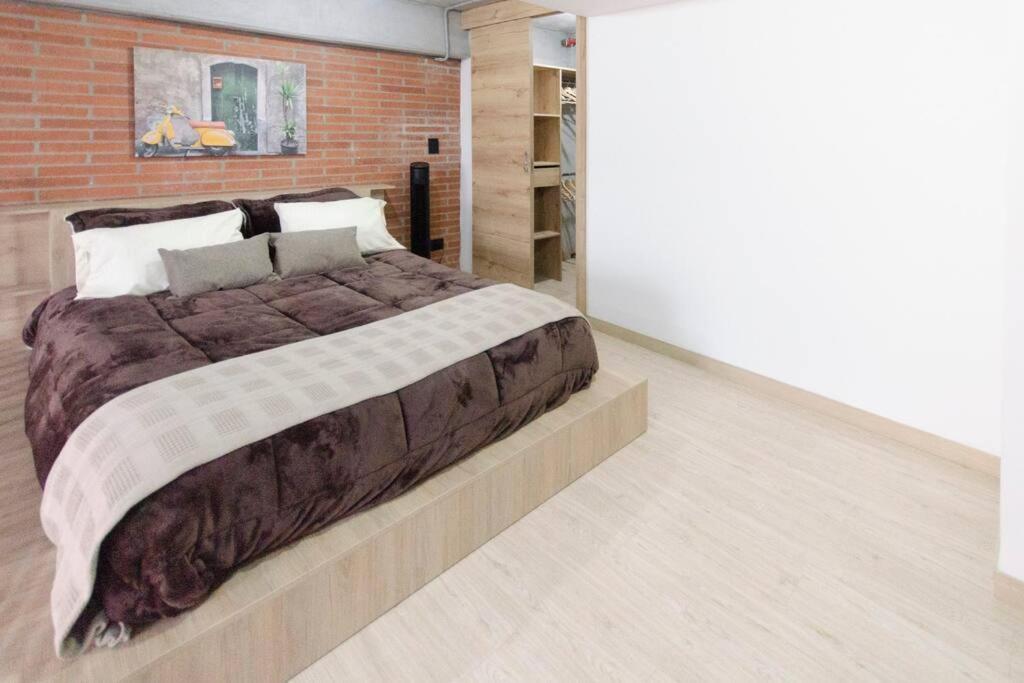 Apartamento Tipo Loft Medellín Esterno foto